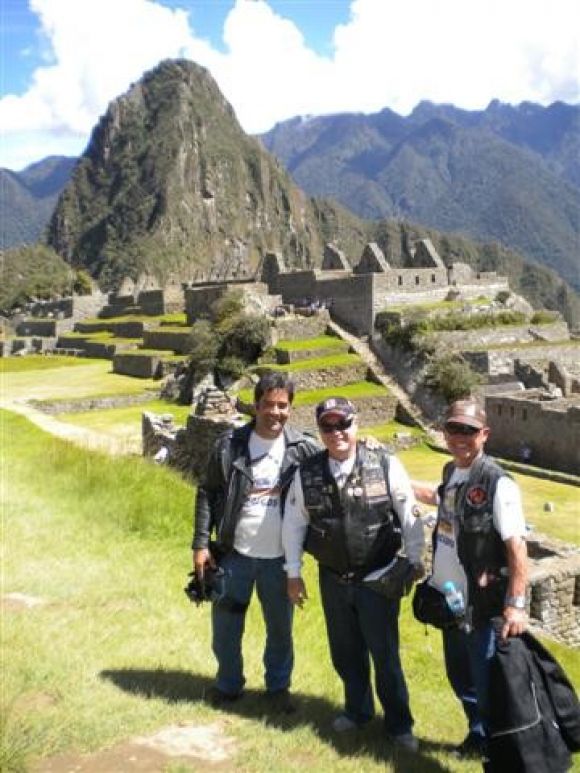 Viagem de moto: O fantástico Centro Geodésico da América do Sul