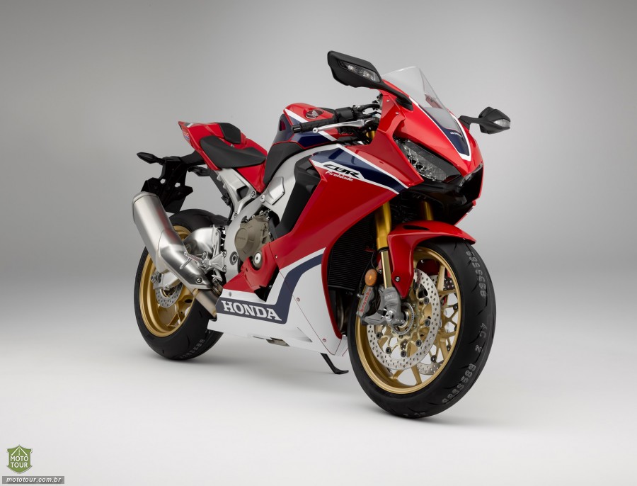 Honda CBR 1000RR-R SP traz tecnologia das pistas para as ruas