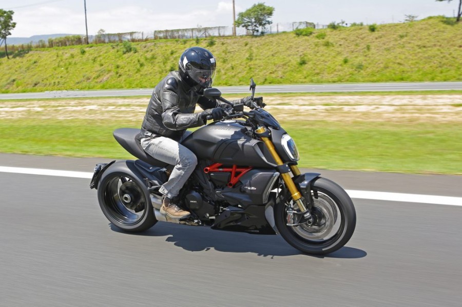 РњРѕС‚РѕС†РёРєР» Ducati Diavel 1260